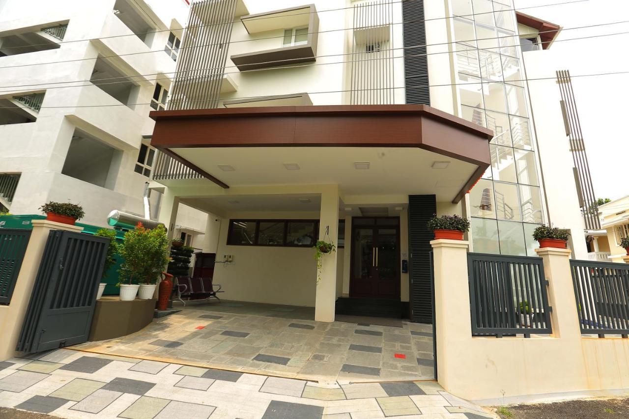 Hôtel Kira Palace Residency à Ernakulam Extérieur photo